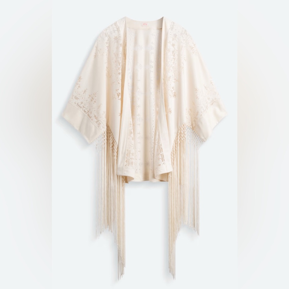 Cream Fringe Kimono M/L